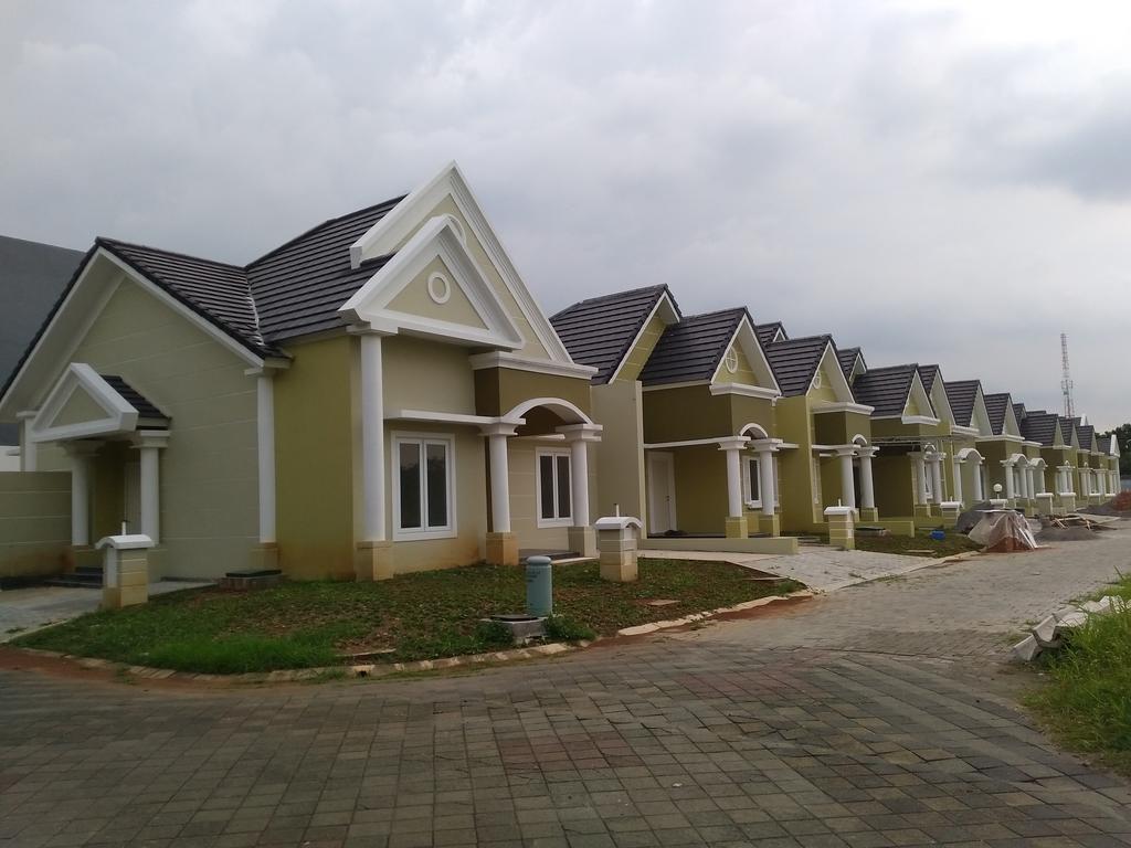 Jasmine Park Guest House Semarang Ngoại thất bức ảnh