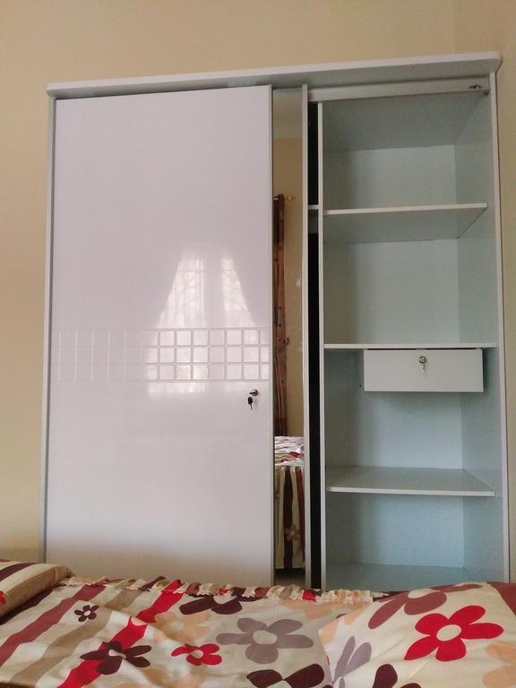 Jasmine Park Guest House Semarang Ngoại thất bức ảnh